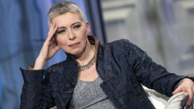 Irene Pivetti disperata, la confessione lascia tutti a bocca aperta: "Ecco con quanto vivo.."