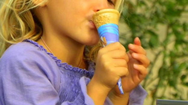 È deceduta a soli 16 mesi per aver mangiato un gelato