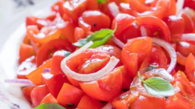 Ecco cosa succede al nostro corpo se mangiamo pomodori ogni giorno