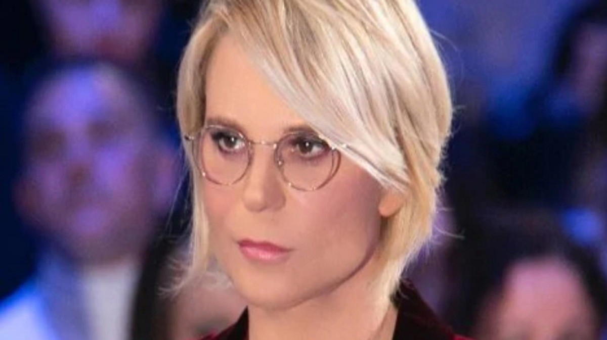 Maria De Filippi: l’annuncio in diretta tv raggela i fan