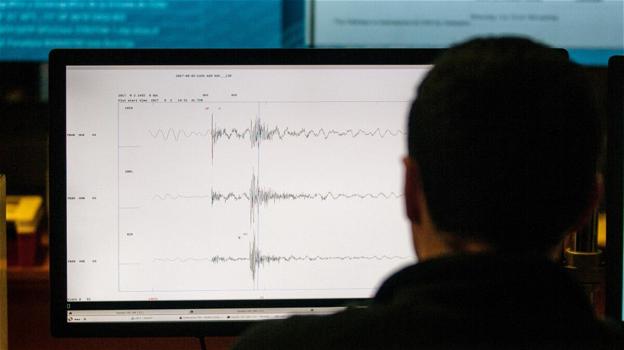 L’allarme di Doglioni (Ingv): "Attesa una forte scossa di terremoto"