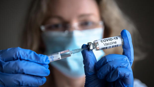 Dosi in Italia, la terribile notizia: “Il vaccino non è…