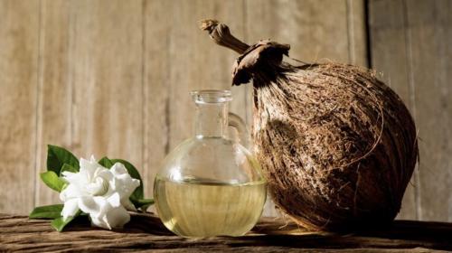 Olio di Monoi, dal fiore di tiaré un antichissimo segreto di bellezza