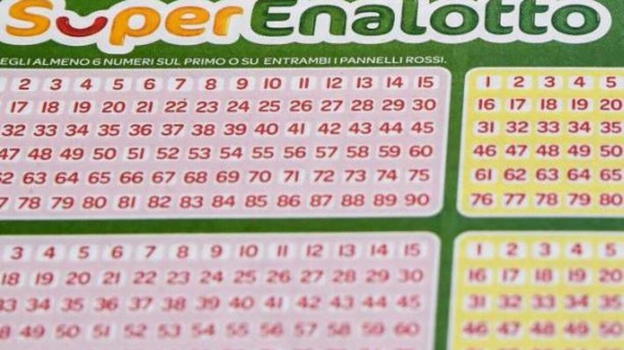 Vinti 85 milioni di euro al Superenalotto: poi la strana scoperta