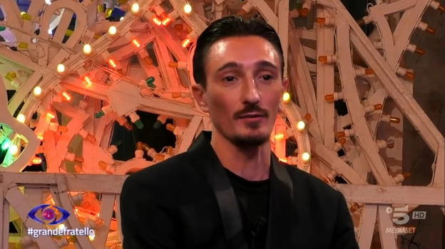 Grande Fratello, Ciro Petrone abbandona la casa, poi accade l’impensabile