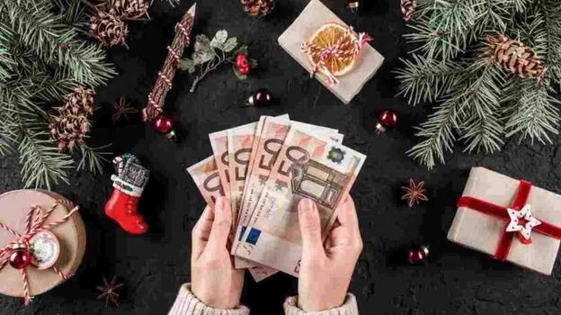 Bonus di 600 euro per Natale 2023: ecco come richiederlo