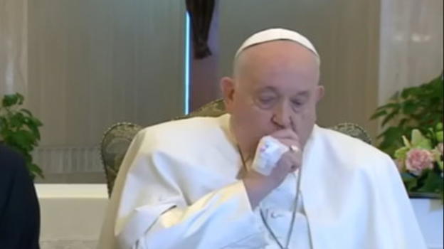 Papa Francesco la notizia gela il mondo intero: tutti in lacrime per lui