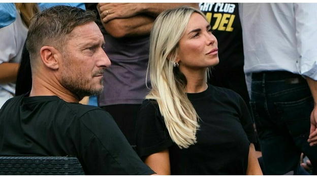 "Noemi Bocchi incinta di Totti" La reazione di Ilary Blasi