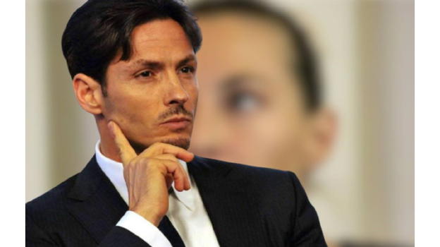 Mediaset, la drastica decisione di Pier Silvio sul palinsesto