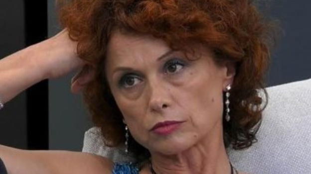GF, l’hanno sentita farlo nel bagno: il gossip su Bea