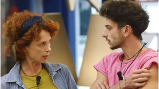 Grande Fratello, è successo tra Garibaldi e Beatrice: le telecamere hanno ripreso tutto