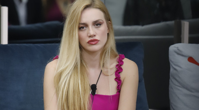 "Pugnalata" Heidi del Grande Fratello, l’ira della mamma