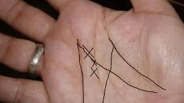 Sul palmo della mano avete la lettera “M”? Ecco cosa significa