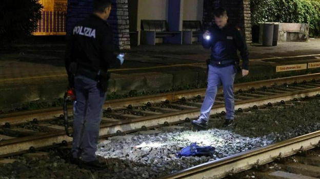 Schianto nella notte in Italia: è deceduto