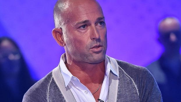 Stefano Bettarini, l’annuncio sui social lascia tutti senza parole