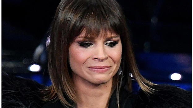 "Qui non puoi entrare". Alessandra Amoroso mandata via dal ristorante, poi accade l’impensabile