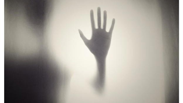 Ecco come scoprire se uno spirito a te caro sta cercando di mandarti un messaggio