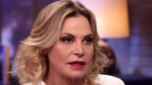 “Ecco la verità su Giovanni”. Simona Ventura rompe il silenzio sul compagno