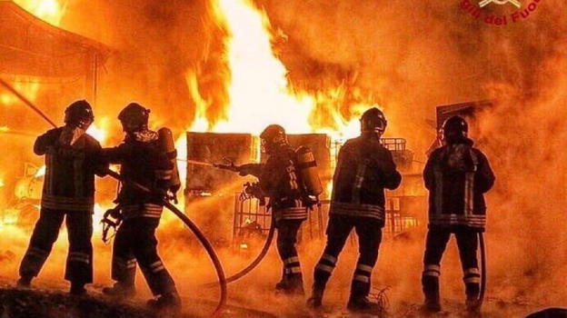 Italia, inferno in Ospedale: incendio sta devastando tutto. I primi aggiornamenti