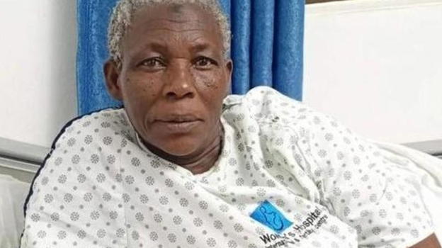 Partorisce 2 gemelli a 70 anni, ecco come sono nati: le foto