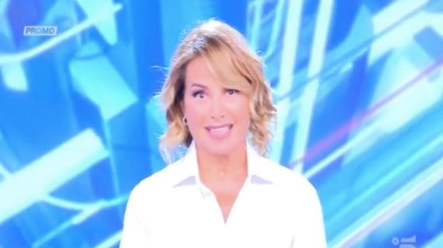 Barbara D’Urso, fan disperati, il triste annuncio è di poche ore fa