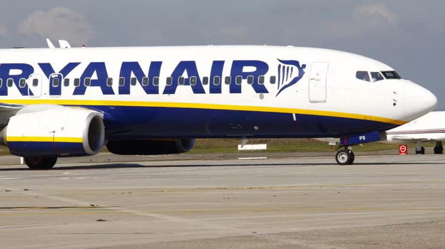 Dramma in volo, costretti all’atterraggio di emergenza