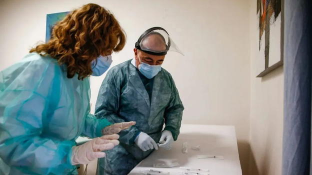 Cos’è la nefrectomia, l’operazione che ha salvato la vita a Paola Perego