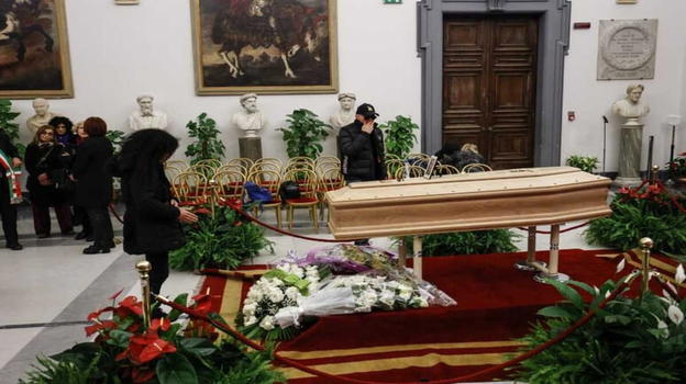 Sandra Milo, lui è stato il primo ad arrivare alla camera ardente