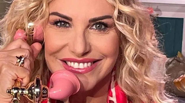 "Fatta fuori" Antonella Clerici, un litigio e poi l’assurda decisione: sbattuta fuori perché…