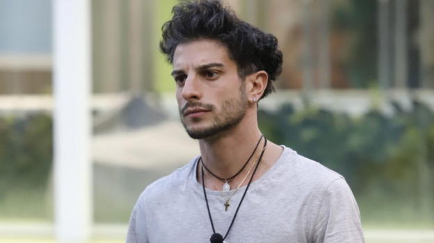Grande Fratello, il comunicato poco fa su Giuseppe Garibaldi