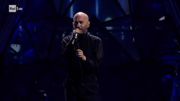 Sanremo 2024, è accaduto subito dopo l’esibizione dei Negramaro