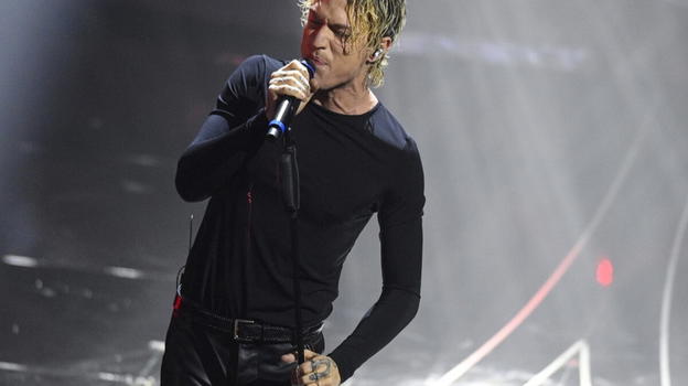 "Vi dovete vergognare". Si scatena subito il caos a Sanremo per Irama
