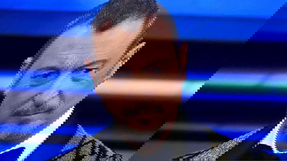 Amadeus, l’annuncio in diretta tv: "Ecco perchè è finita"