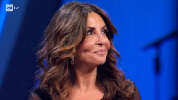 Sanremo, il fuori onda di Sabrina Ferilli: "Pezzo di mer*a"