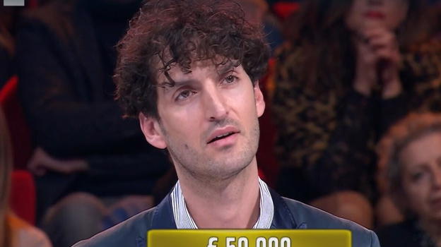 Affari Tuoi: Amadeus in lacrime per Giovanni