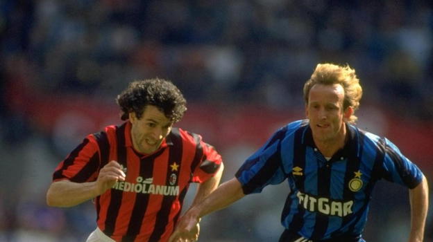 Tristezza e incredulità. Il lutto ha sconvolto l’intero mondo del calcio