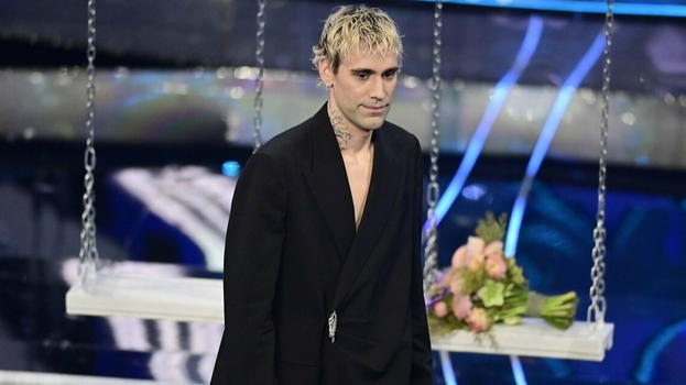 "Addio" Musica sotto choc, il triste annuncio