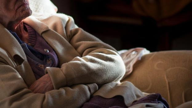 Ladri entrano in casa ma non sapevano ci fosse la proprietaria