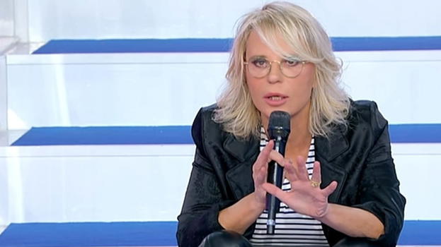 Uomini e Donne, addio a sorpresa: Maria senza parole