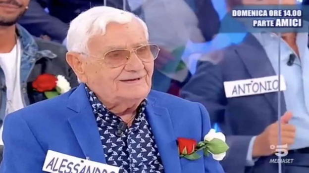 Uomini e Donne, il triste annuncio poco fa: "Addio Alessandro"