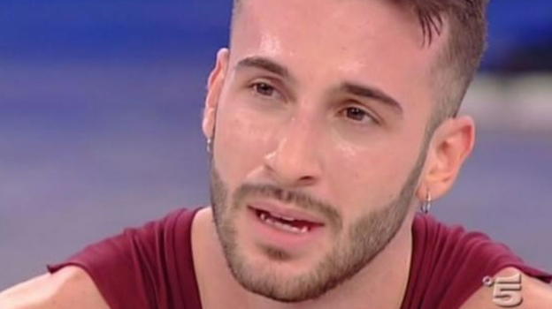 Andreas Muller pubblica questa foto e i fan vanno in ansia