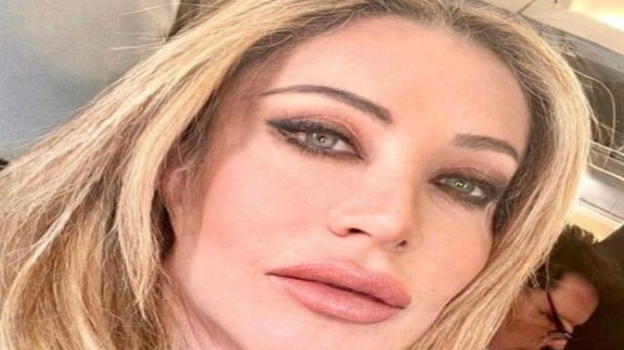 Paola Ferrari posta questa foto e tutti notano un dettaglio