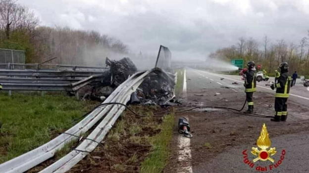 Ferrari schiantata a 200km/h: identificata anche la seconda vittima