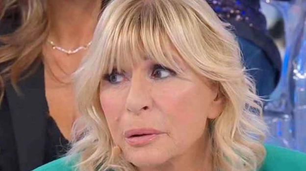 Gemma Galgani, lo scatto social non mente: beccata fuori dallo studio insieme a…