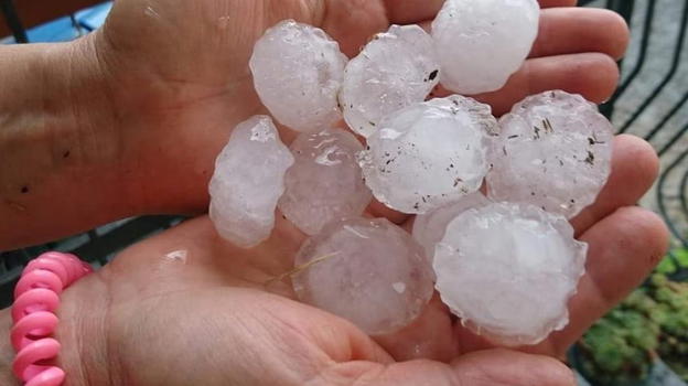 Meteo Italia, l’annuncio degli esperti: "In arrivo la grandine"