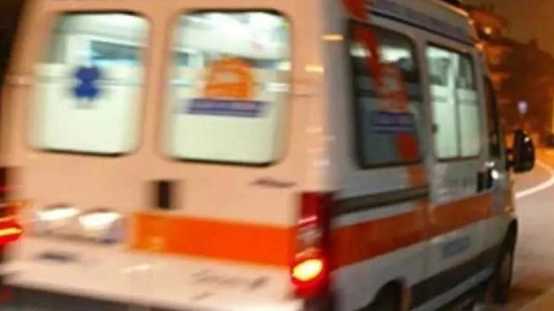 Sinistro d’auto per il campione e le figlie piccole: trasportati in ospedale