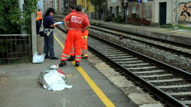 Si toglie la vita a 18 anni, cosa le hanno trovato in bocca