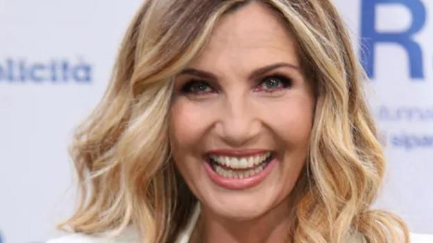 Lorella Cuccarini lascia Amici e torna in Rai