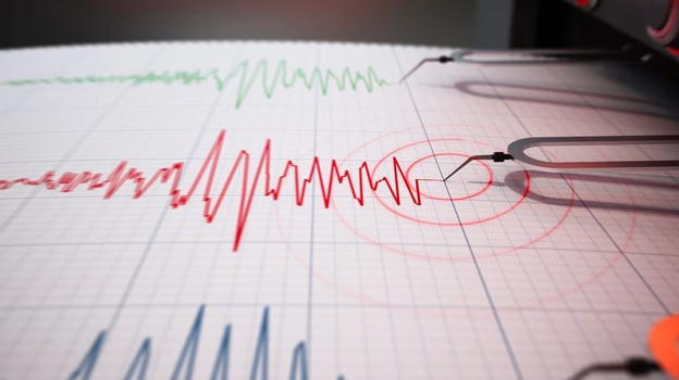 Campi Flegrei, terremoto 4.3 e crollo del molo di Baia