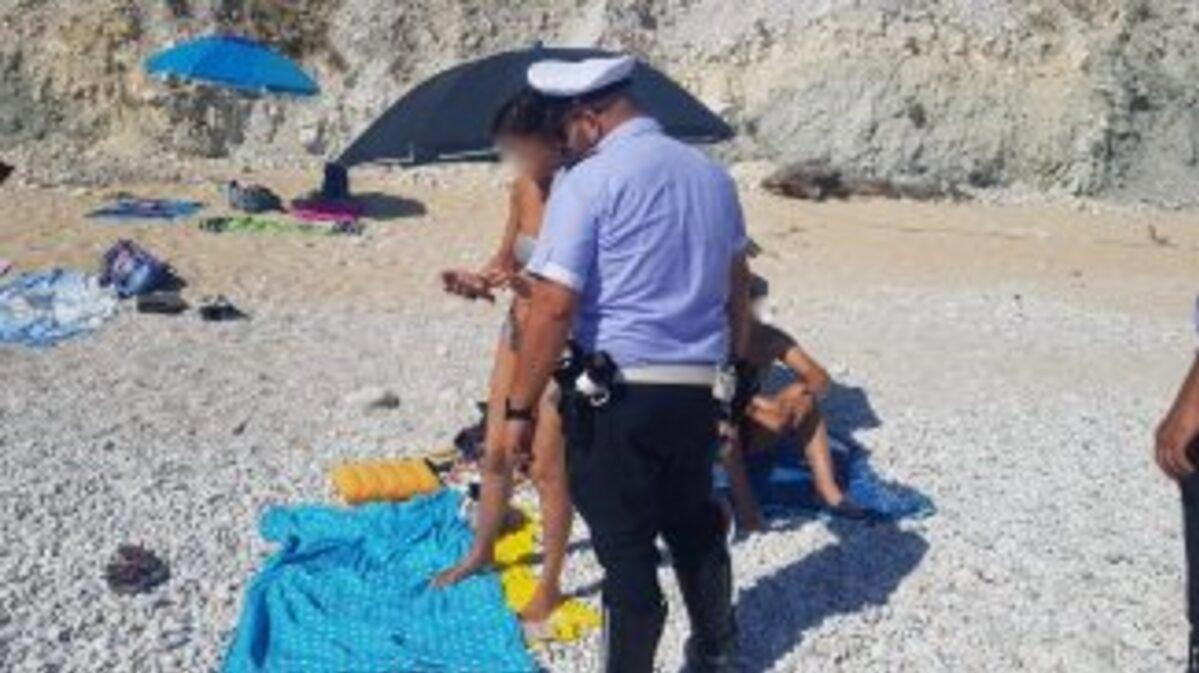 Estate 2024, maxi multa se fai questo in spiaggia